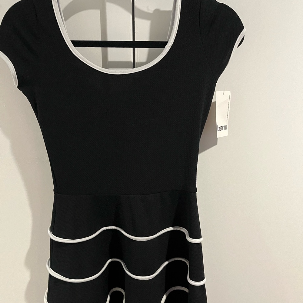 Black and White Cap Sleeve Dress Bar III